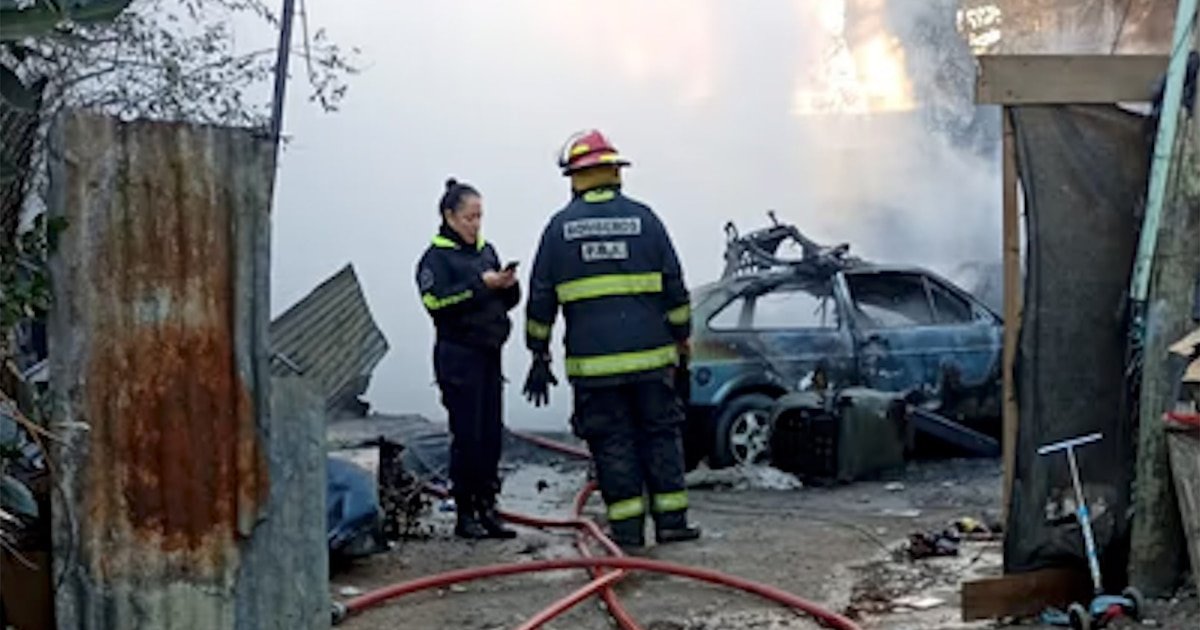 Incendio de vivienda en Los Hornos, La Plata, julio 2026 - seguro de hogar Argentina